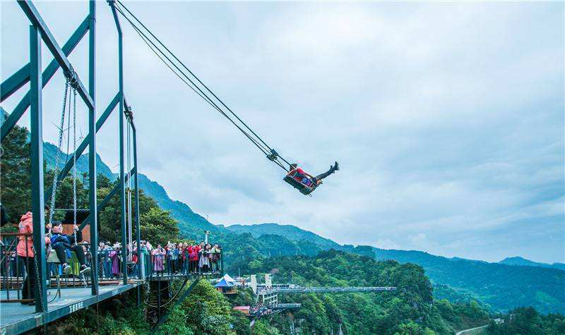 如何做好懸崖秋千設(shè)備的維護(hù)工作？